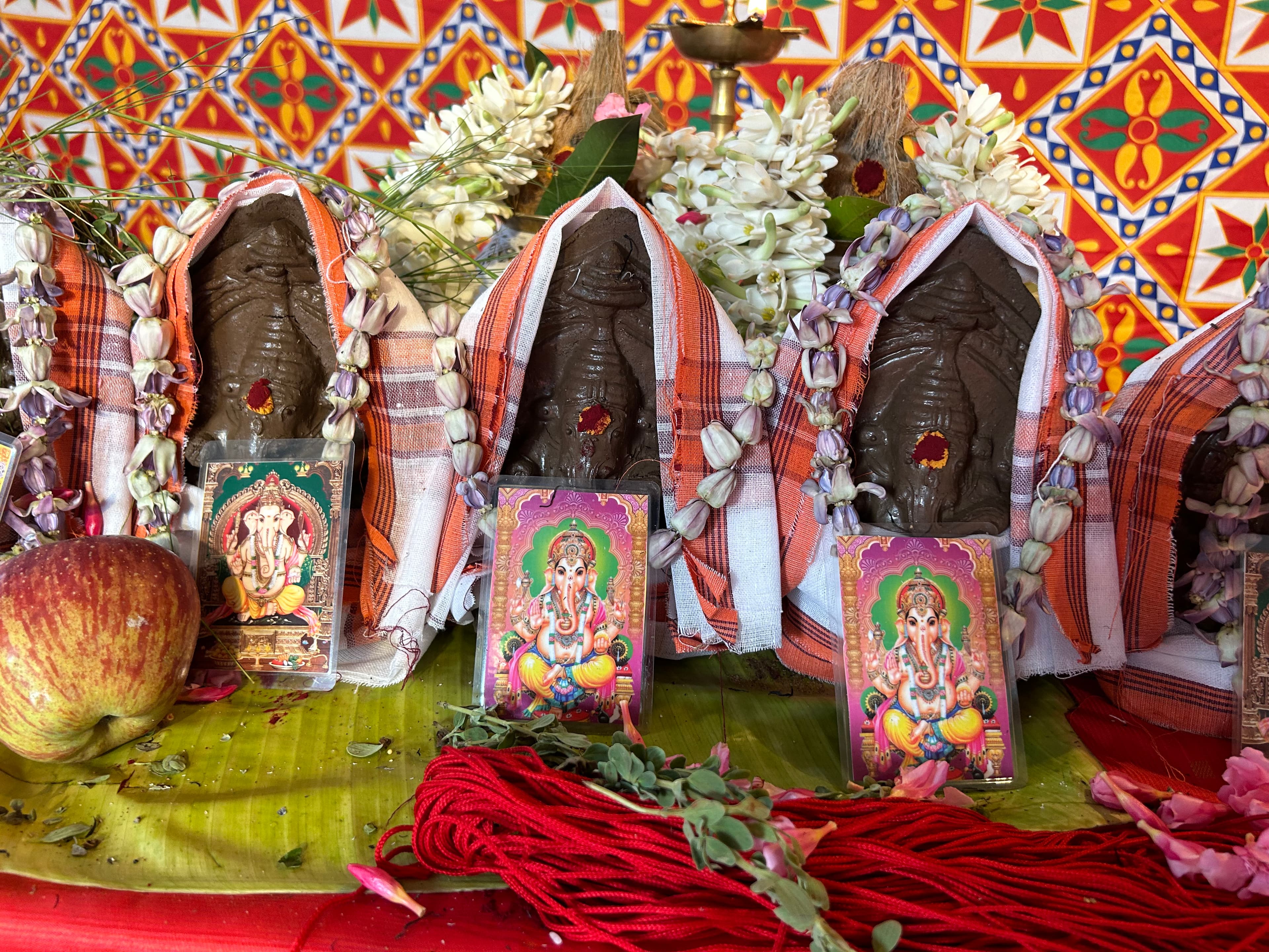 Devotional atmosphere during evening aarti